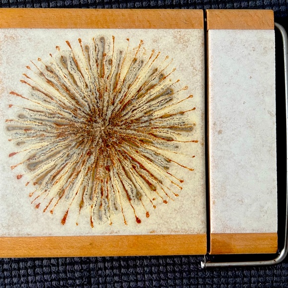 Wood Wot Knots MCM WALES cheese slicer - Picture 1 of 3